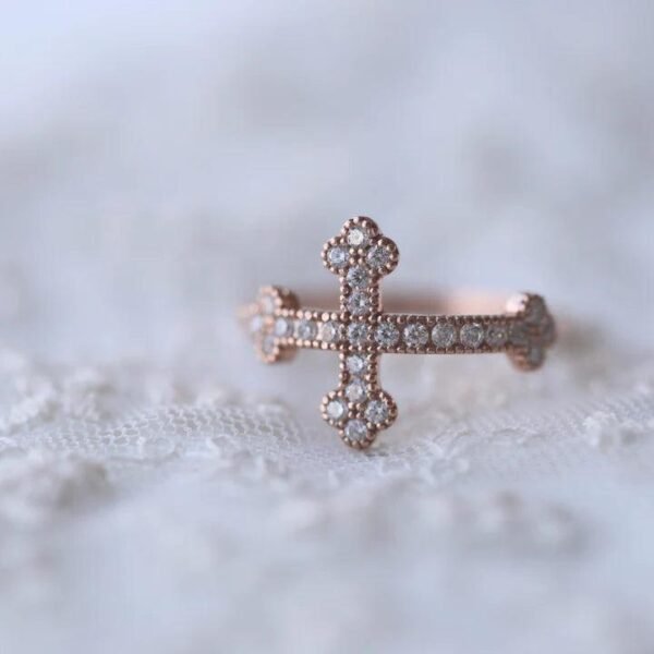 SIDEWAYS CROSS RING - Mim Diamond