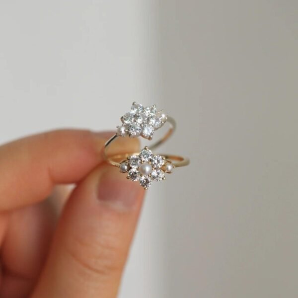 FLOWER CLUSTER RING - Mim Diamond