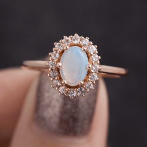 Vintage Oval Opal Evlilik Teklifi Yüzüğü - Chertan