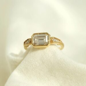 HORIZONTAL EMERALD CUT SOLITAIRE RING - Mim Diamond